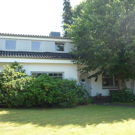 Eggers - Gemuetliche Ferienwohnung Im Erdgeschoss Wallsbull Extérieur photo