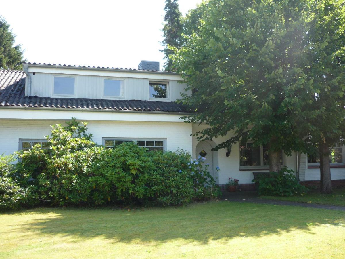 Eggers - Gemuetliche Ferienwohnung Im Erdgeschoss Wallsbull Extérieur photo